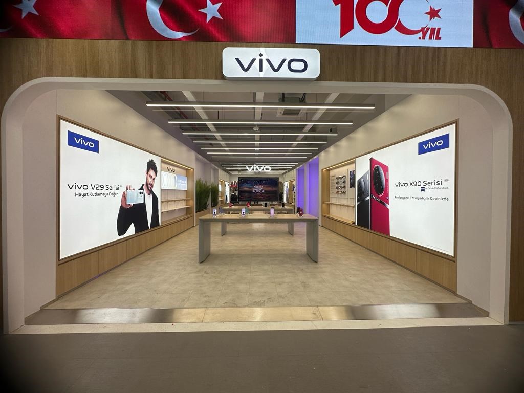 Vivo, 29 Ekim'de Türkiye'deki ilk teknoloji deneyim alanını açıyo