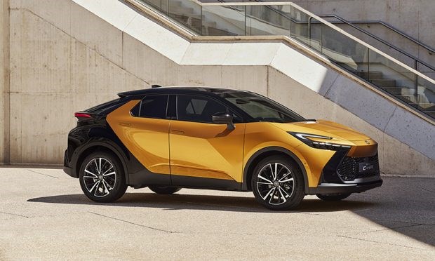 Yeni Toyota C-HR'ın Sakarya'daki üretimi başladı