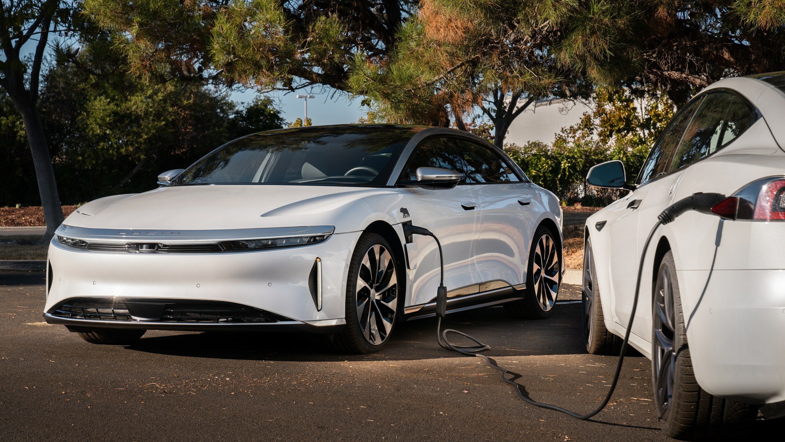 Lucid Air artık diğer elektrikli araçları şarj edebilecek