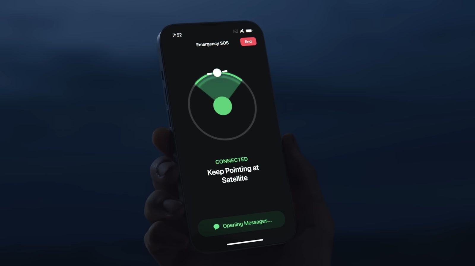 Apple, iPhone 14 için ücretsiz Acil SOS özelliğini bir yıl uzattı