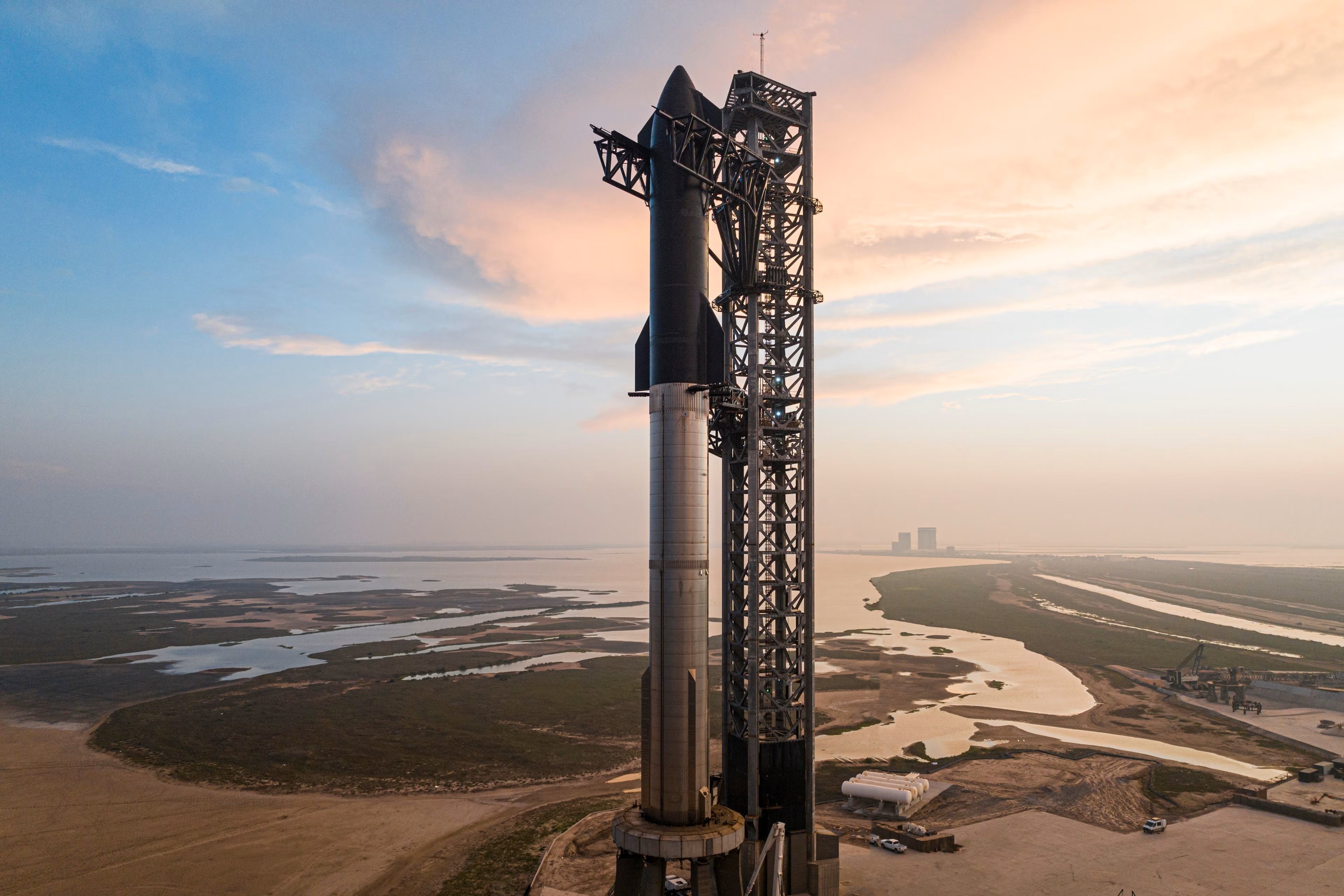 SpaceX, Starship'in ikinci test uçuşu için tarih verdi