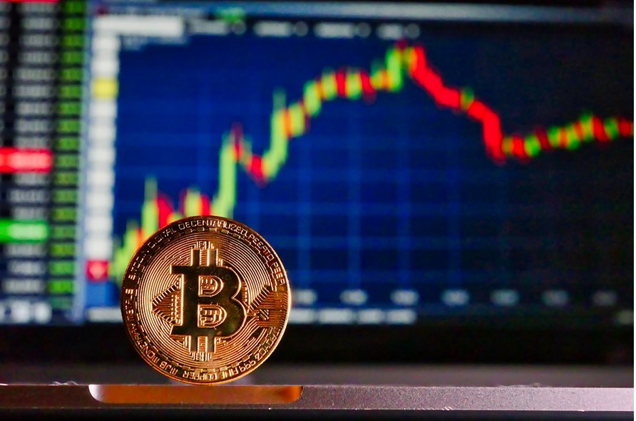 Bitcoin İçin Çılgın Tahmin! Bitcoin ETF Onayı Bu Coin'e Mi Yaraya