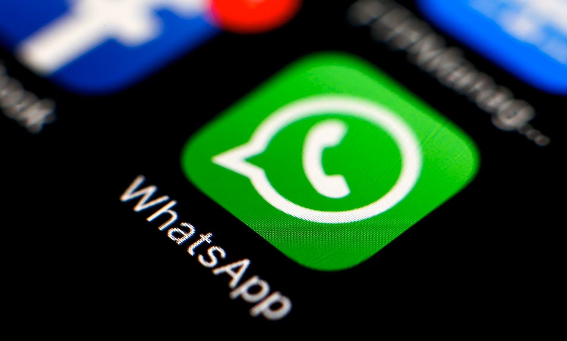 WhatsApp’a dinlenince kaybolan sesli mesajlar özelliği geldi