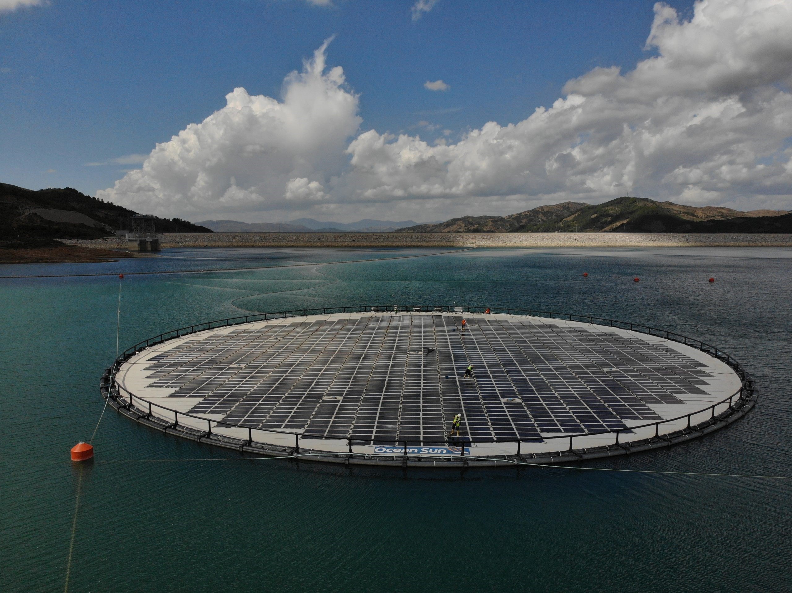 Oceansun denizlere güneş tarlası kuruyor