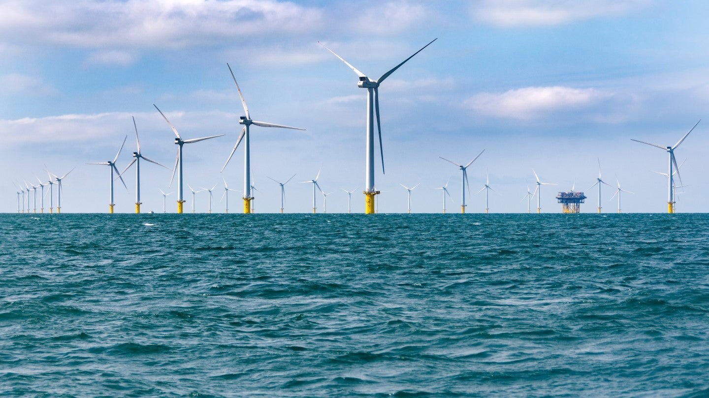 Dünyanın en büyük rüzgar çiftliği 3.3 milyon eve enerji verecek