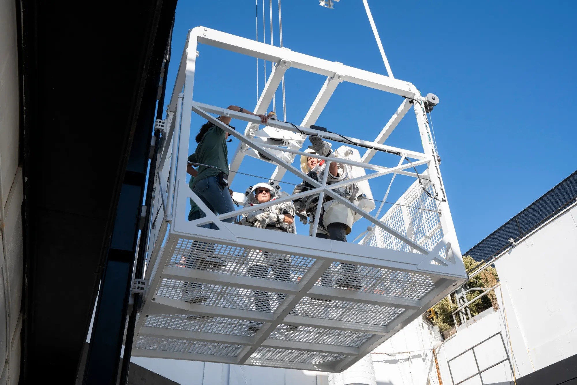 NASA. astronotları Ay'a indirecek asansörü test etti