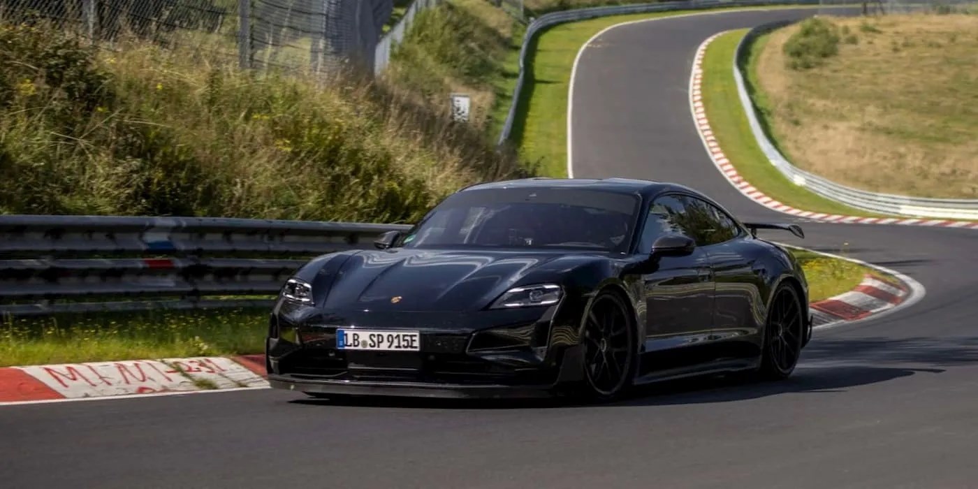 Yeni Porsche Taycan, Tesla Model S'in pist rekorunu kırdı
