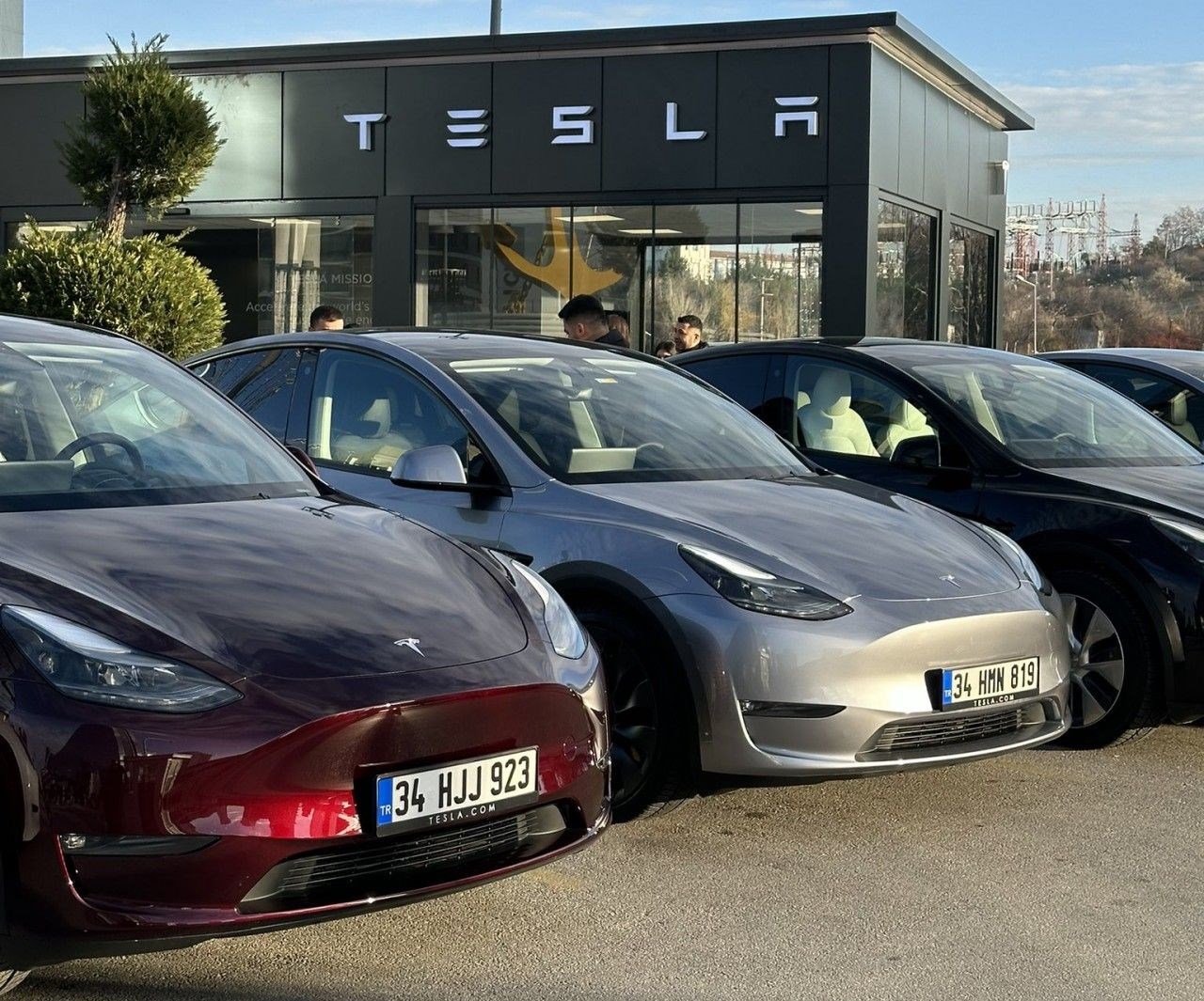 Tesla, Ankara'da mağazasını açtı