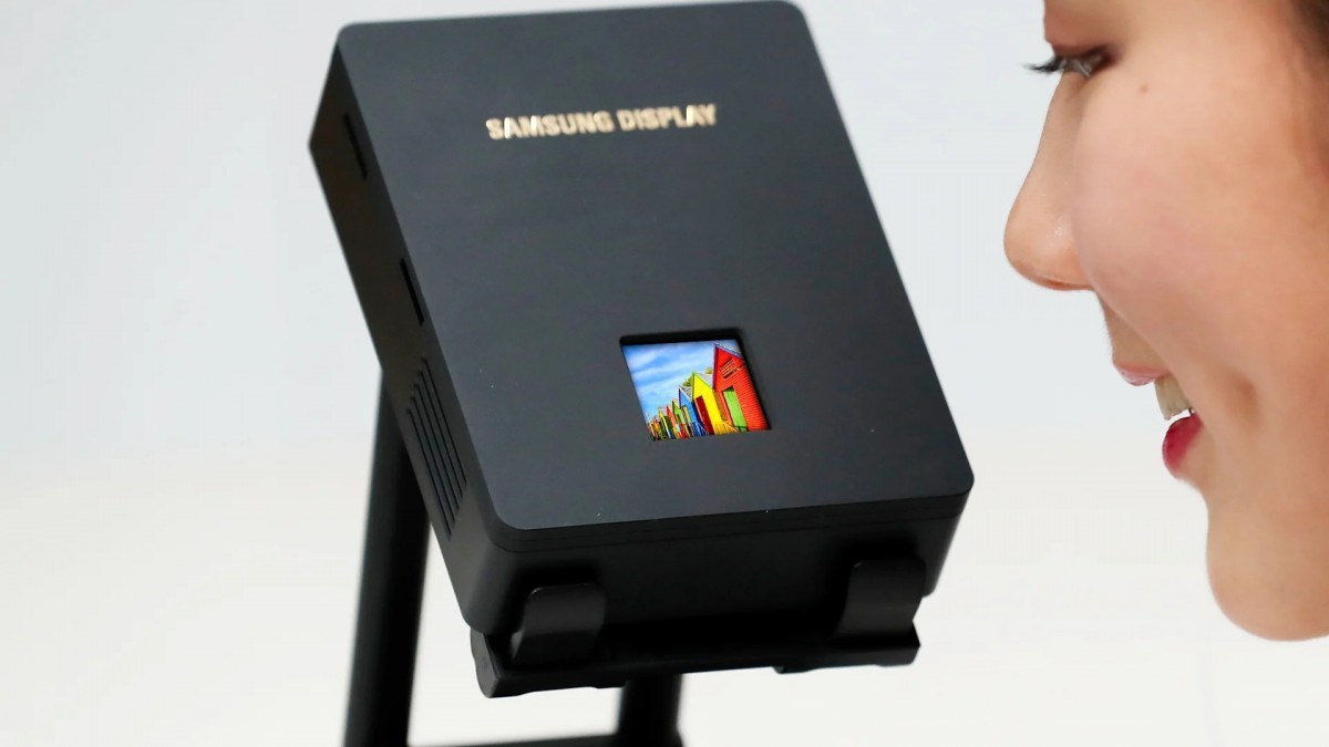 Samsung, VR için 3500 ppi yoğunluğa sahip yeni bir ekran duyurdu