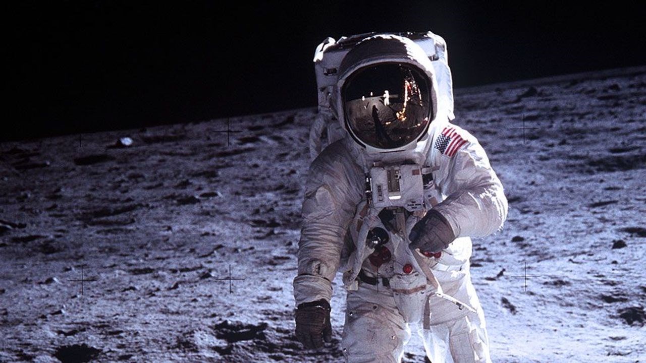 NASA, Çin'in Ay yarışında ABD’yi geçemeyeceğini söyledi