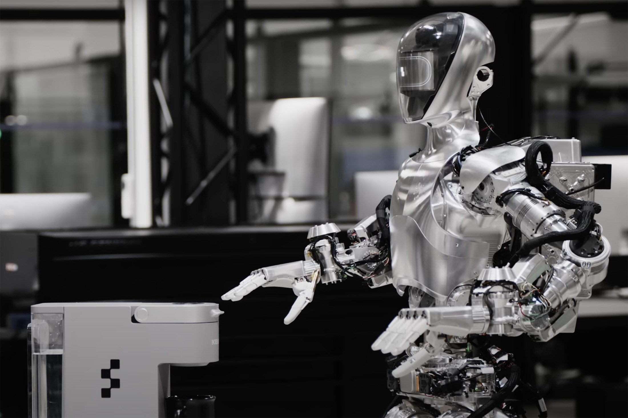 BMW’de çalışacak insansı robota Microsoft ve OpenAI’dan yatırım