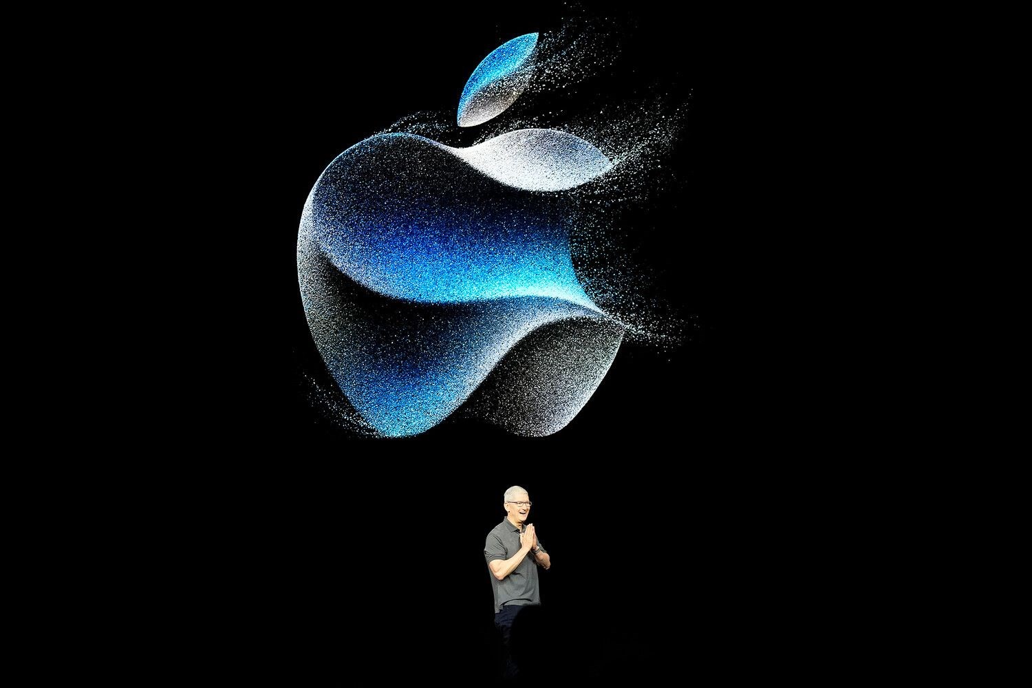 Tim Cook açıkladı: Apple'ın yapay zekası sonbaharda tanıtılacak