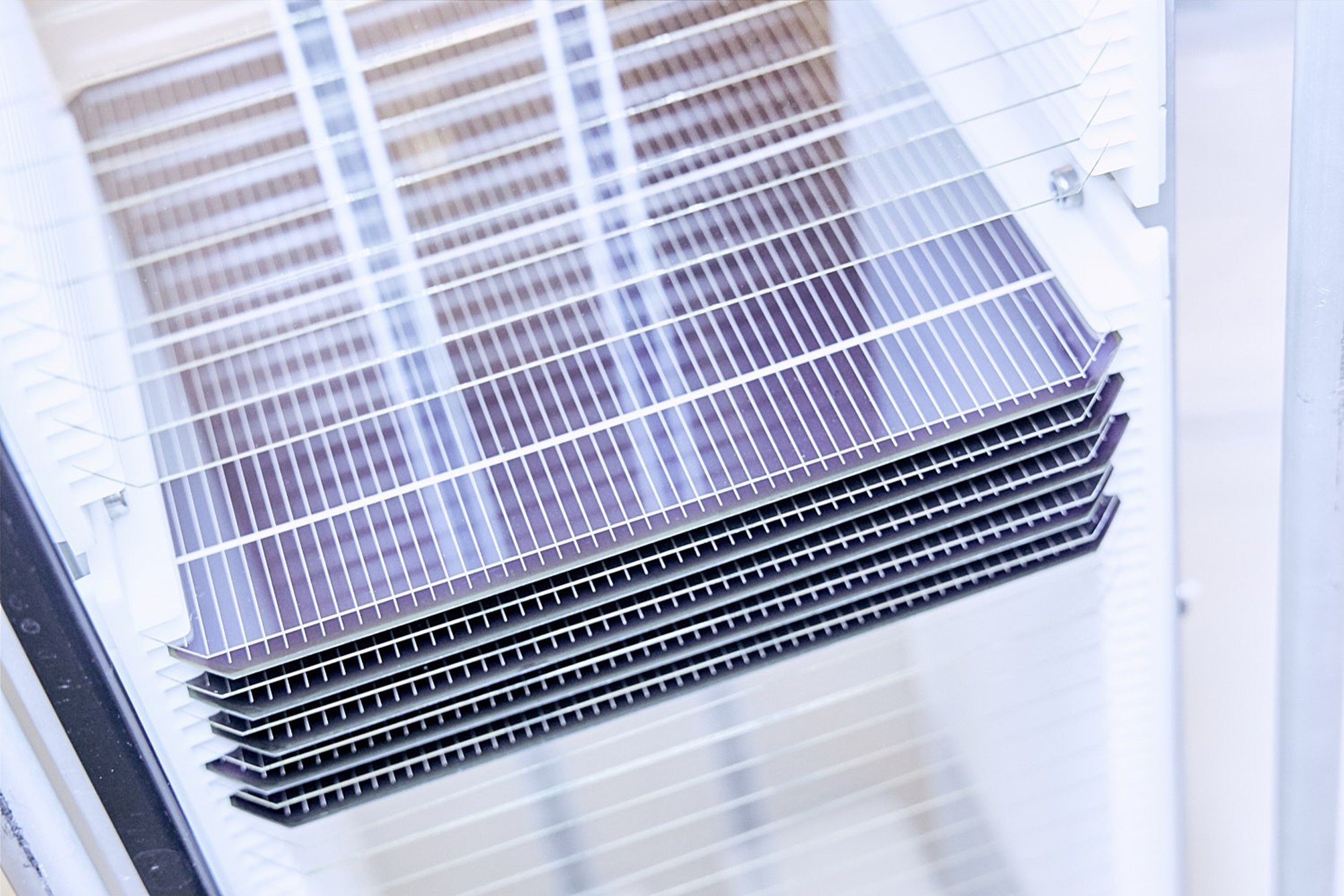 Tandem şeklindeki yeni tip güneş panelleri daha ucuza geliyor