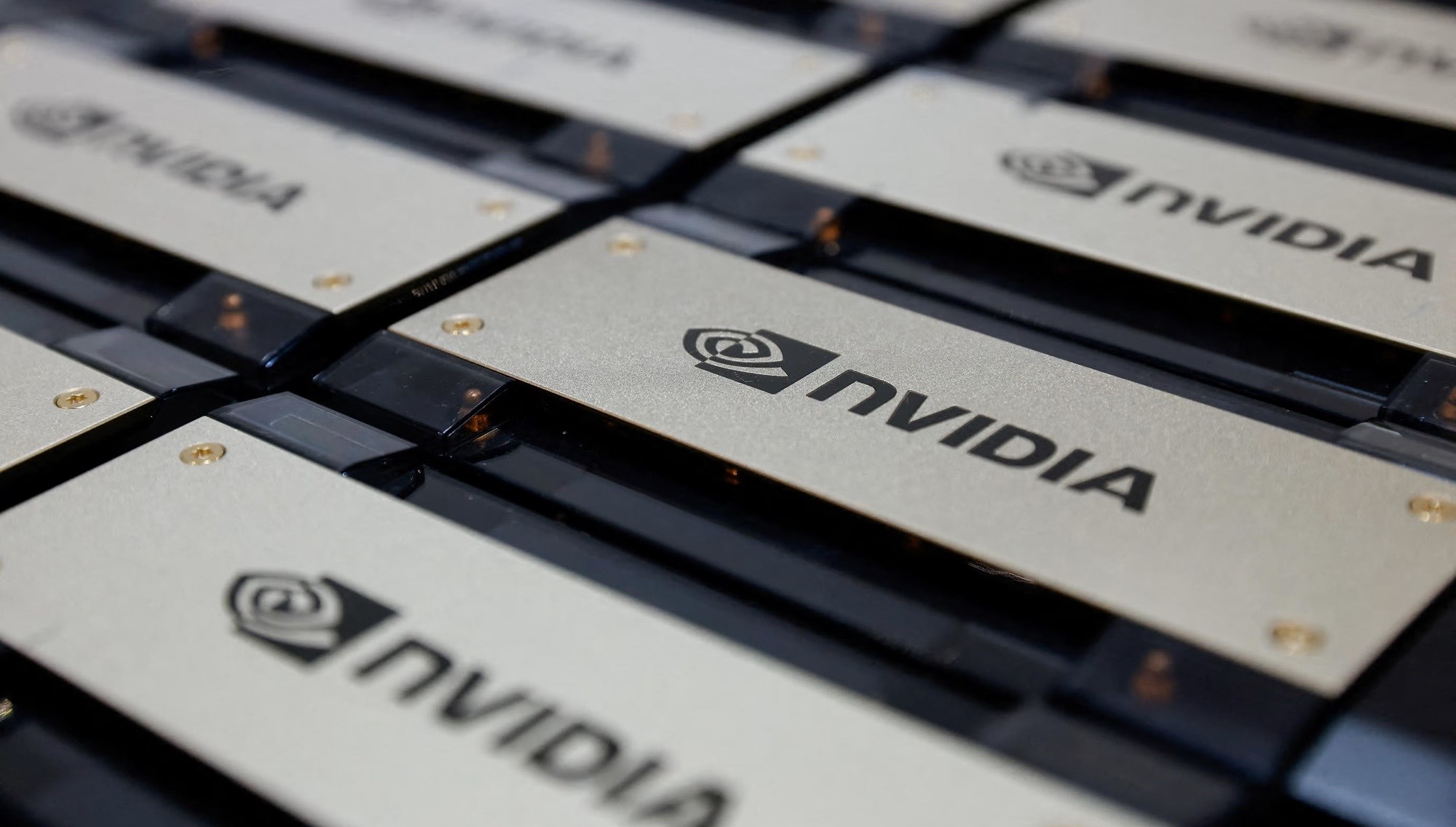 Nvidia hisseleri uçuşta: Firmanın değeri 1,7 trilyon doları geçti