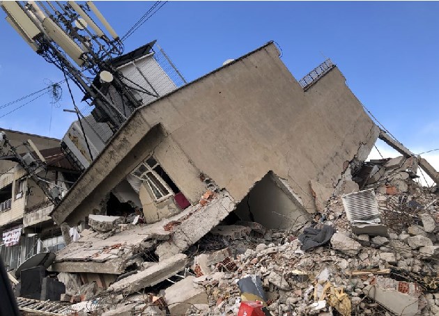 Depremde mobil şebekeler neden çöktü, neler yapılabilir?
