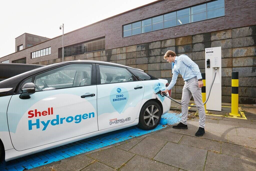 Shell, Kaliforniya'daki hidrojen istasyonlarını kapatıyor