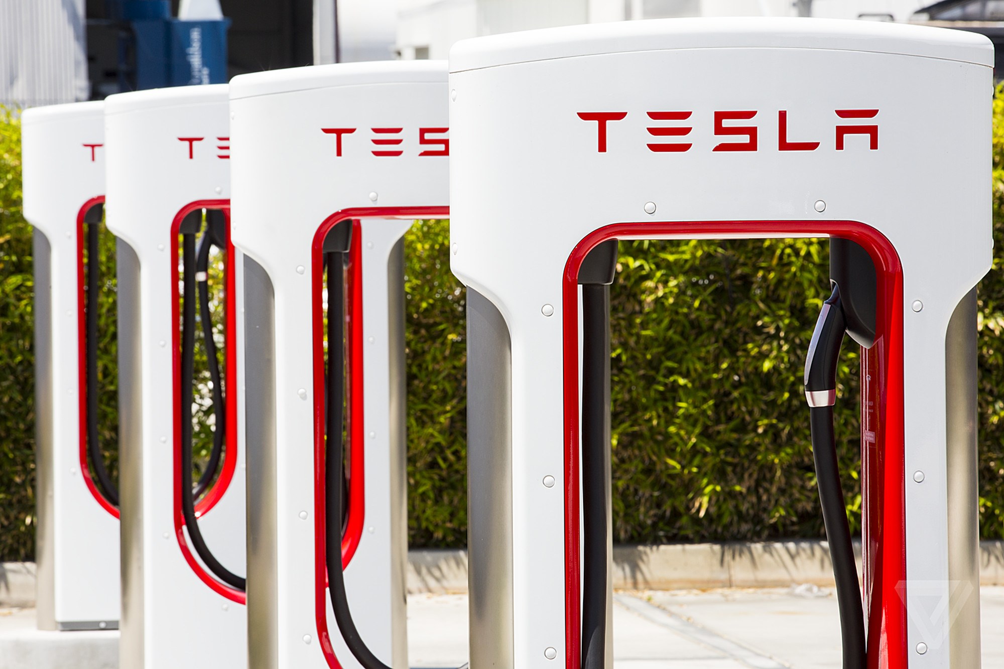 Stellantis, Tesla'nın şarj standardını benimsediği duyurdu