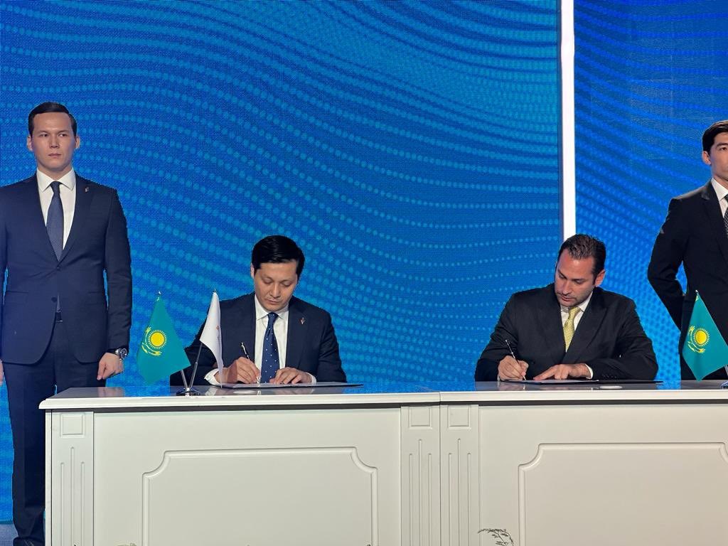 Aziz Yıldırım, Kazakistan’da savaş gemisi üretecek