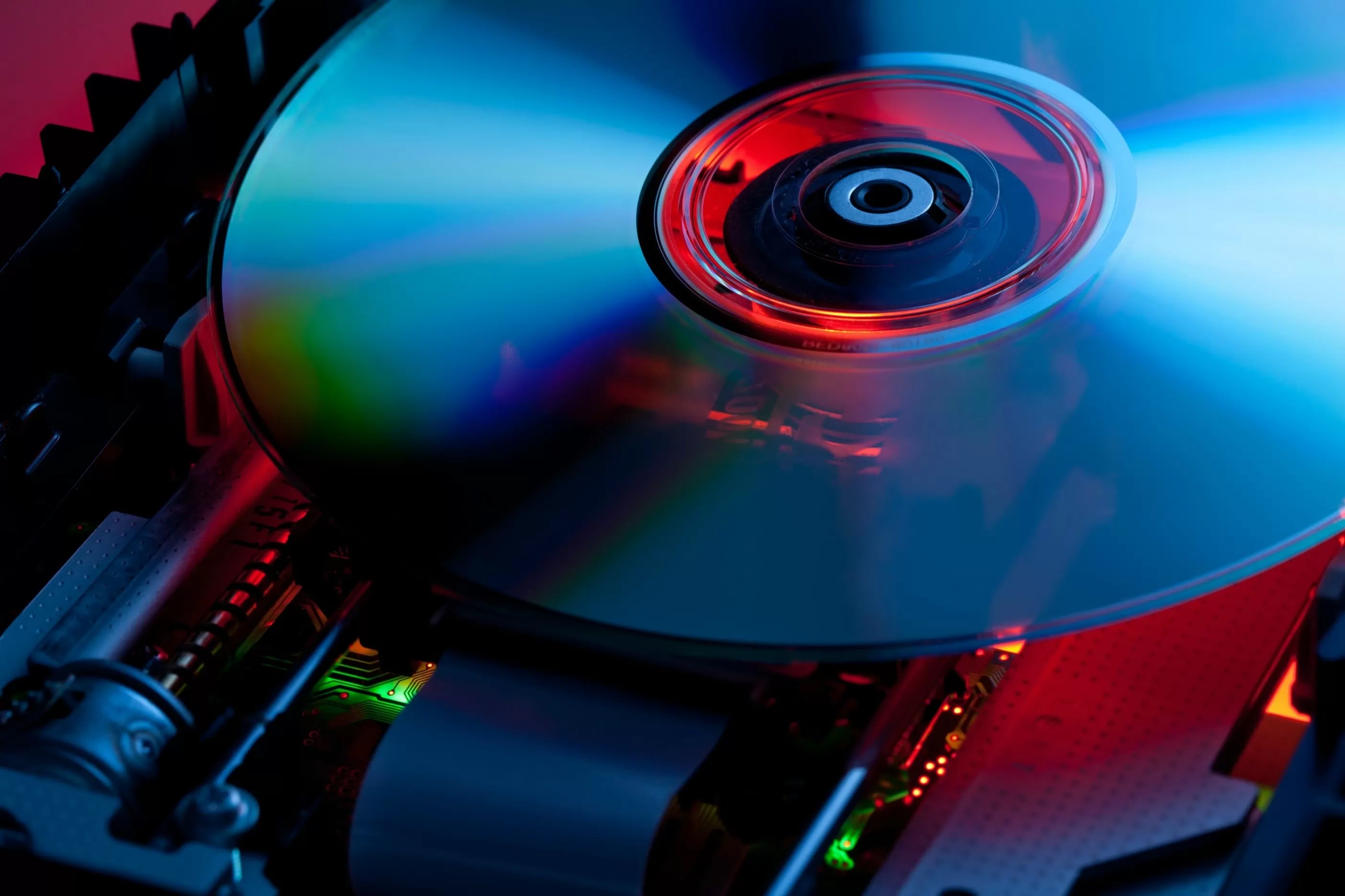 1 petabit (1.000TB) kapasiteli optik disk geliştirildi!