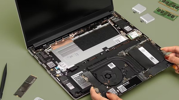 Bu dizüstünde RAM, SSD hatta güç adaptörü bile yok: Peki neden?