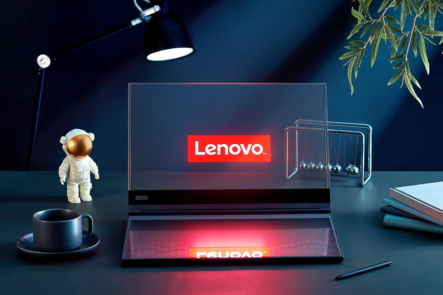 Lenovo, dünyanın ilk şeffaf ekranlı dizüstü bilgisayarını tanıttı