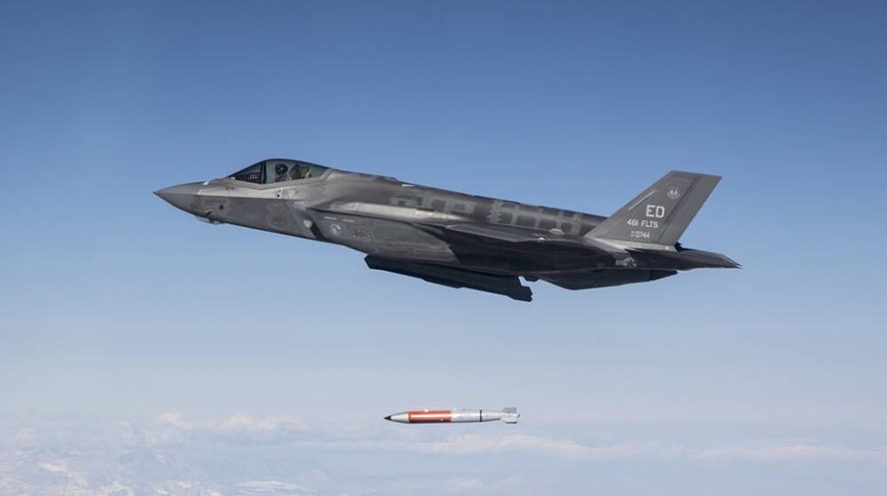 F-35A savaş uçağı nükleer bomba taşıma sertifikası aldı