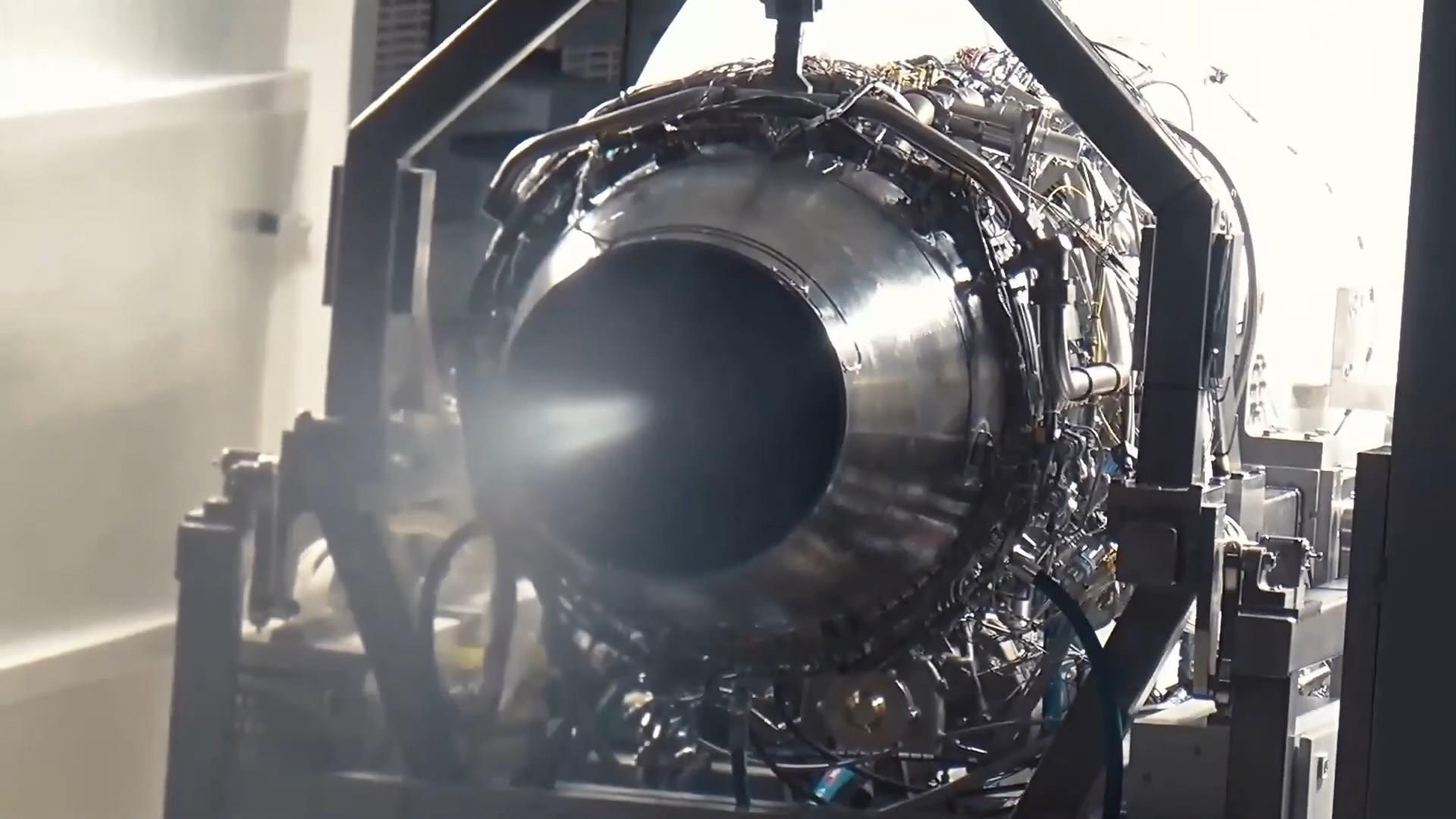 Türkiye'nin ilk turbofan uçak motoru TF6000 ilk kez çalıştırıldı