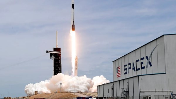 Elon Musk, 3. Mars denemesinin başarılı olmasını istiyor