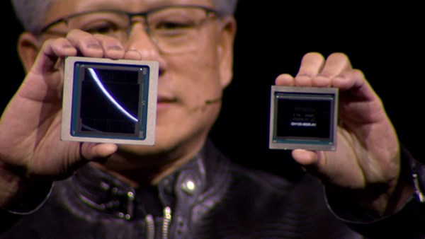 Nvidia CEO’su yeni Blackwell AI GPU’ların dudak uçuklatan fiyatını açıkladı