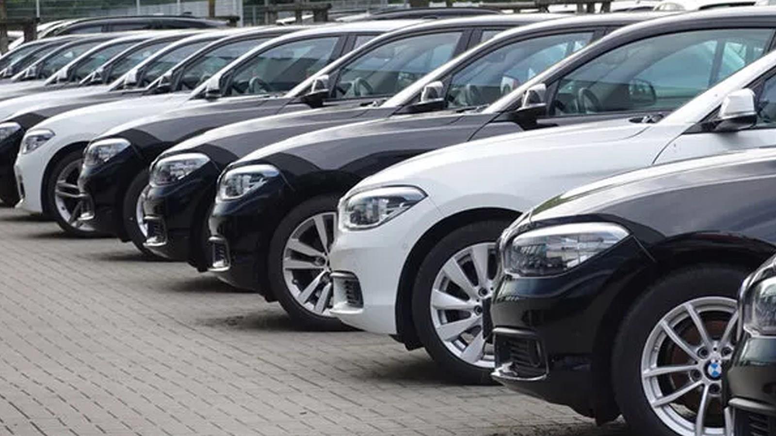 İkinci el otomobil fiyatları düşmeye devam ediyor