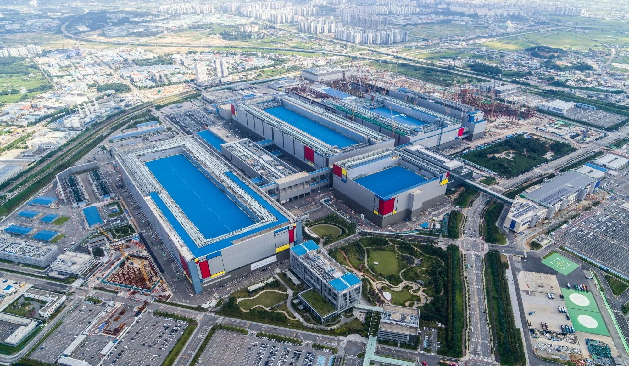 SK Hynix dünyanın en büyük “mega fabrika” kompleksini inşa edecek