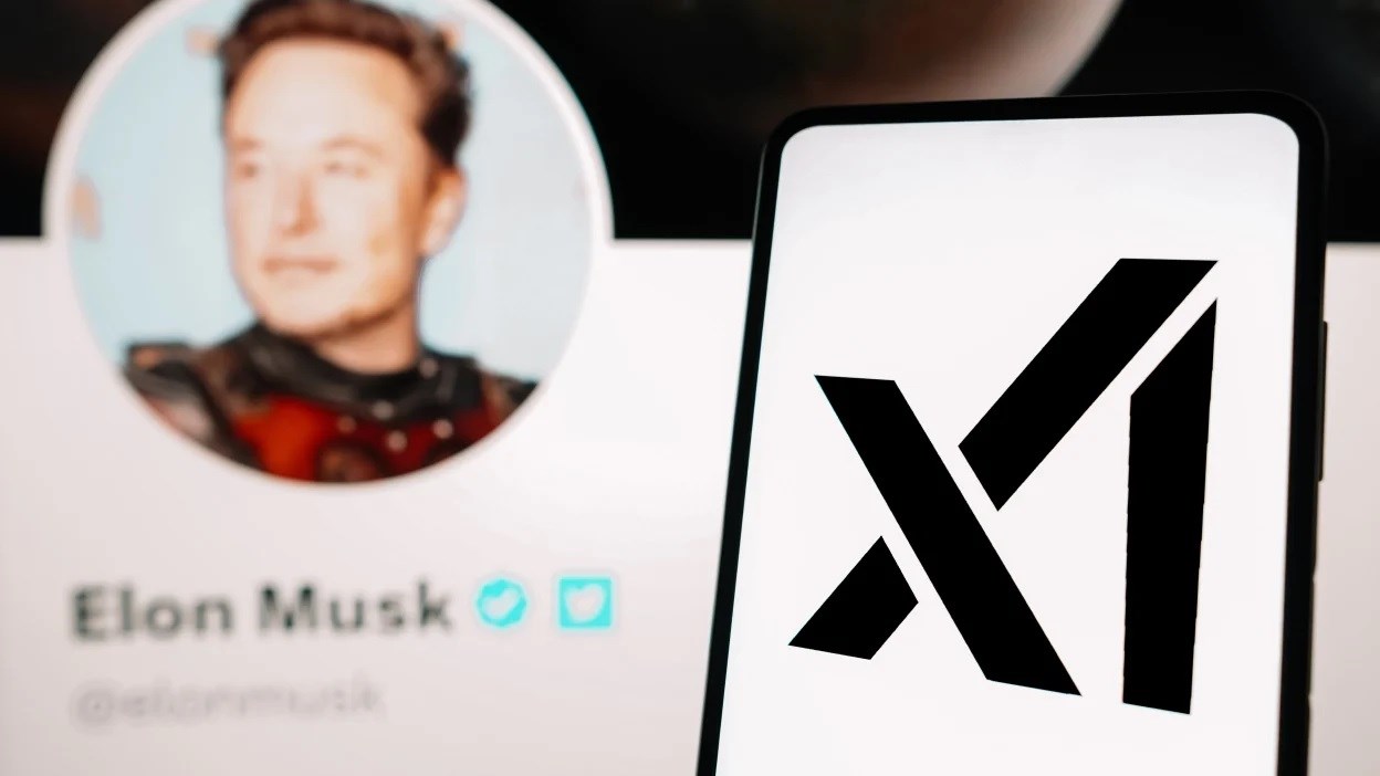 Elon Musk’ın Grok yapay zekası X Premium abonelerine geliyor