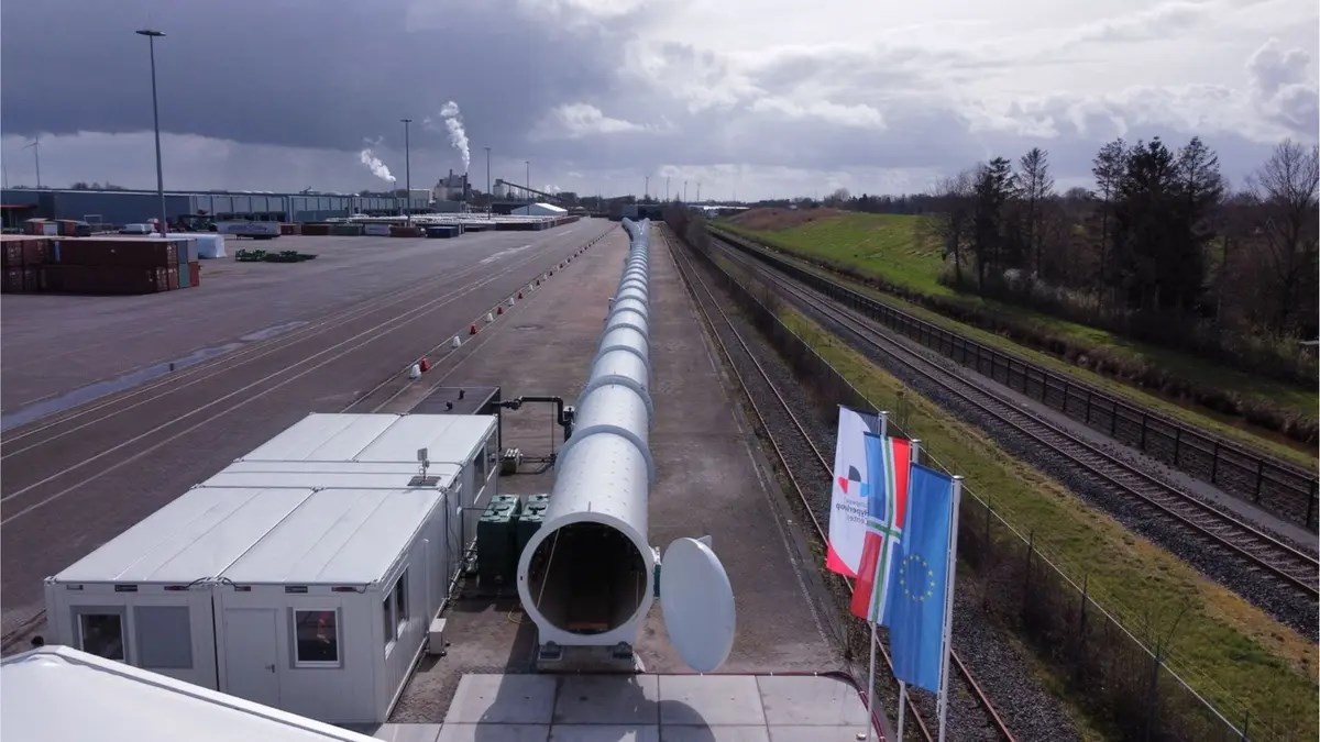Avrupa'nın en uzun hyperloop test tüneli açıldı