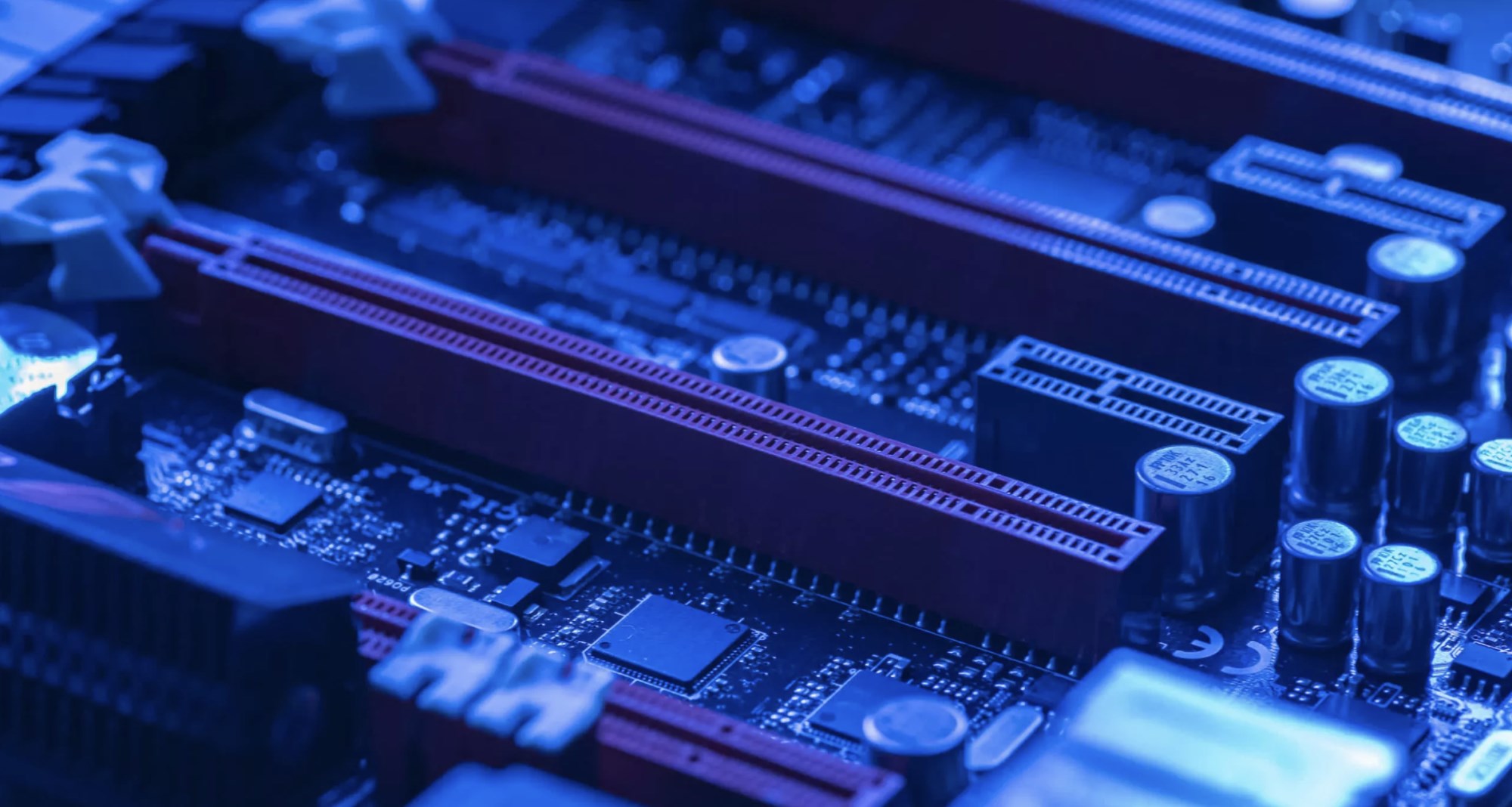 PCIe 7.0 standardı 2025’te hazır olacak: Hızlar uçuşa geçecek