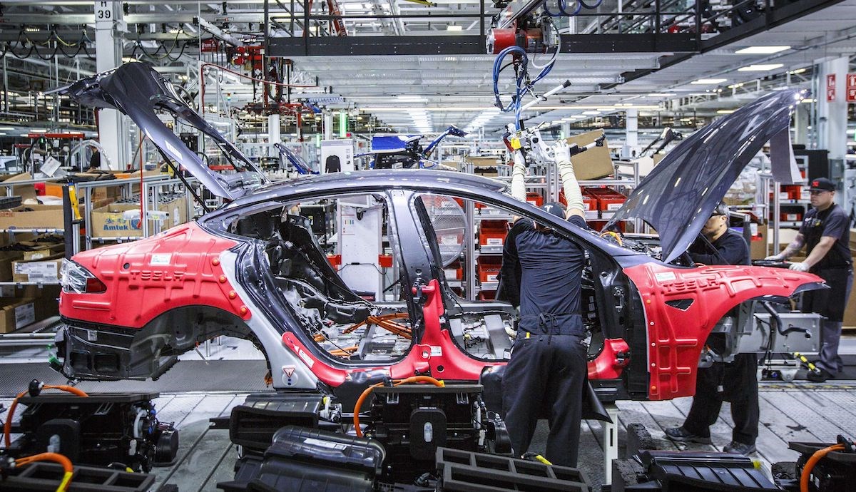 Tesla'nın yeni üretim yöntemi, maliyetleri yarıya indirebilir