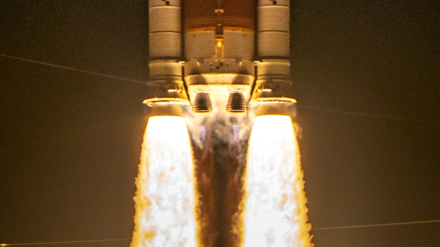 Artemis 1'de kullanılan SLS roketleri daha önce 21 Space Shuttle görevinde umuştu.