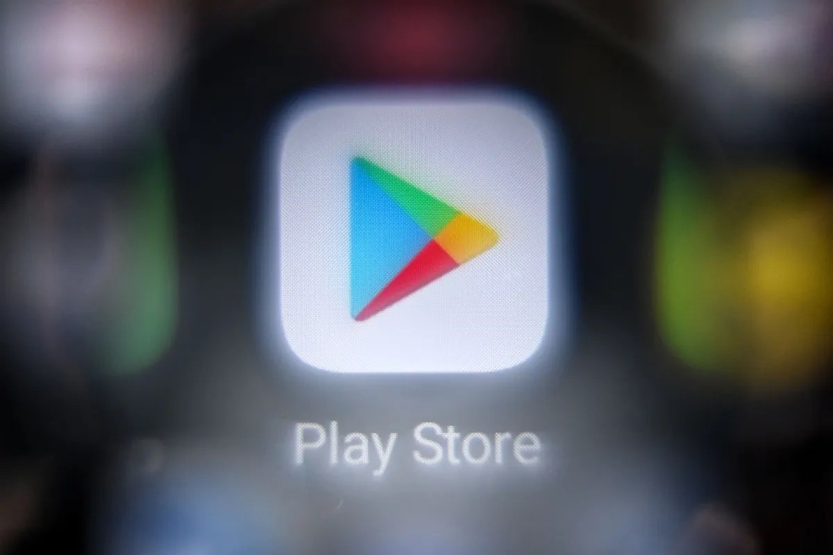 Google Play Store nihayet uygulamaları aynı anda indirebiliyor