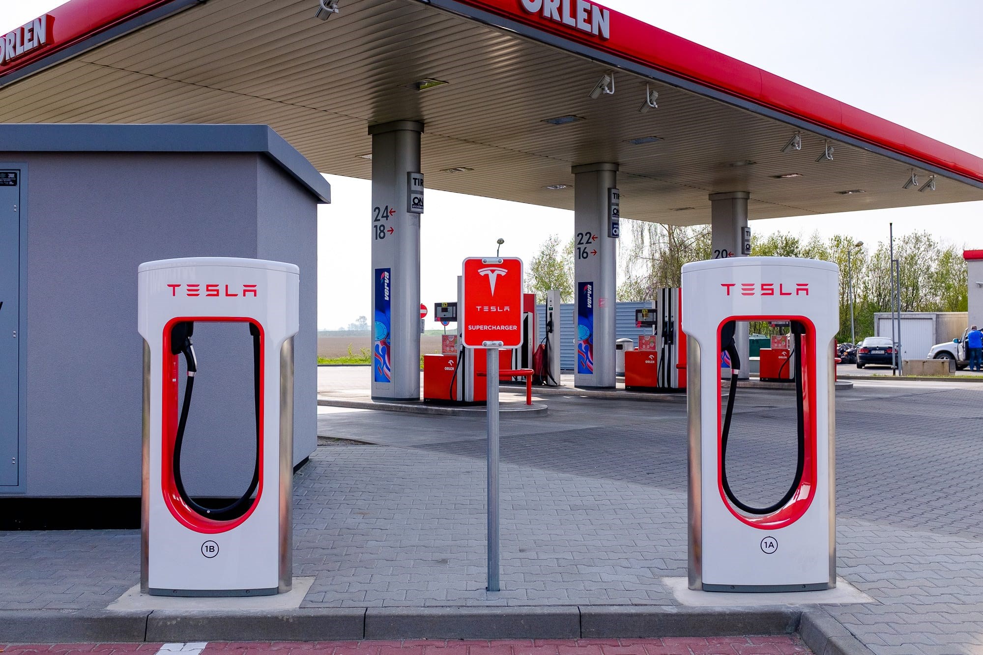 Tesla, şarj istasyonu ağınına 500 milyon dolar yatırım yapacak