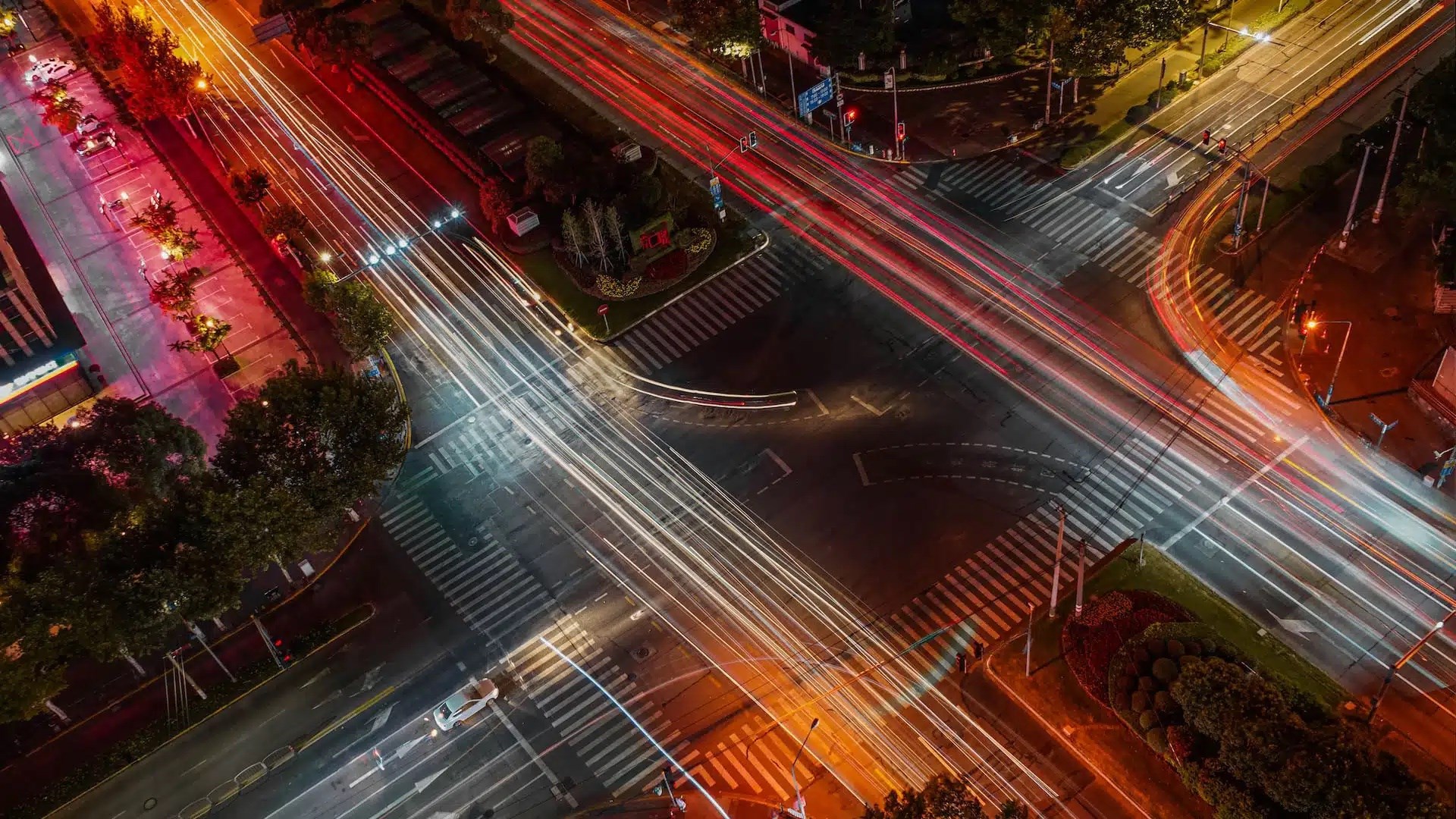 Kırmızı, sarı, yeşil ve beyaz? Yeni trafik ışığı geliyor