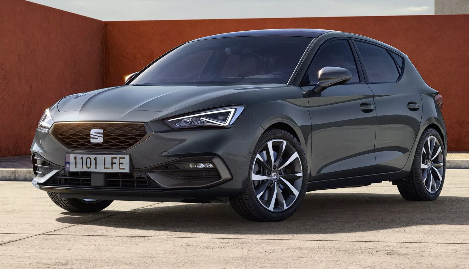 Seat Leon yenilendi: Üç silindirli motor gitti, yeni PHEV geldi