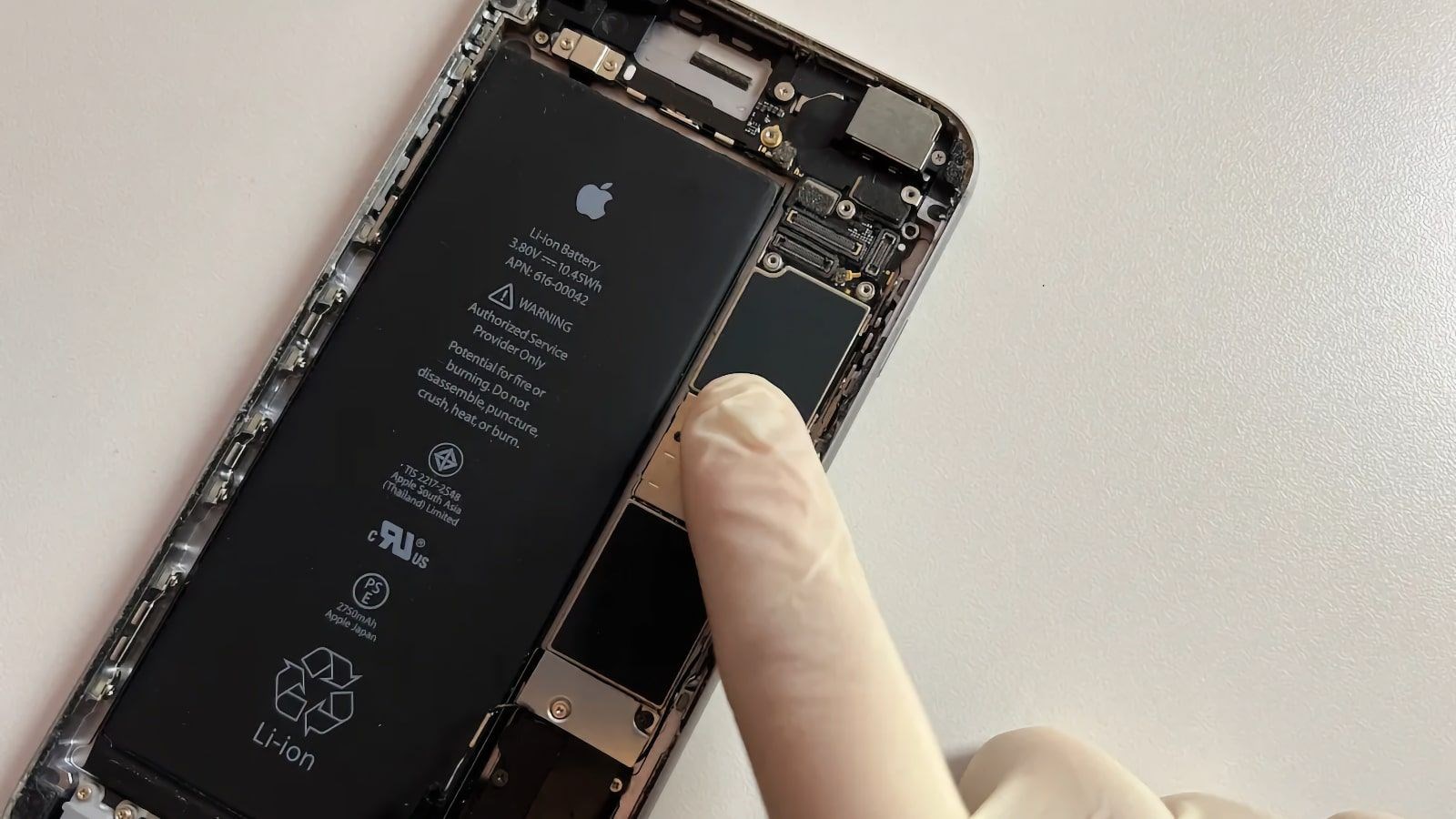 iPhone 16 Pro Max pil konusunda önemli bir yükseltmeyle geliyor