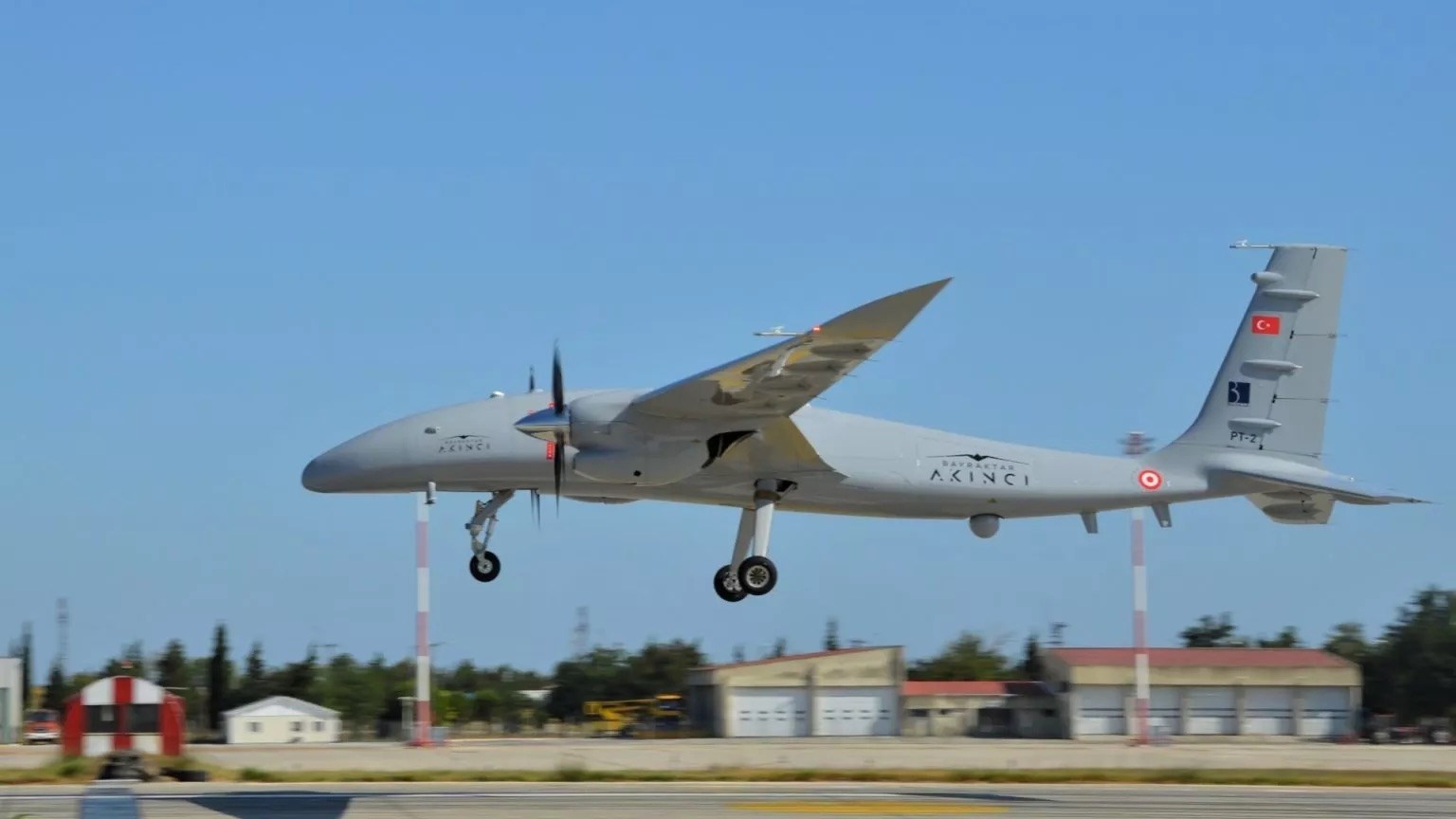 İran Cumhurbaşkanı'nın düşen helikopterini Akıncı İHA buldu!