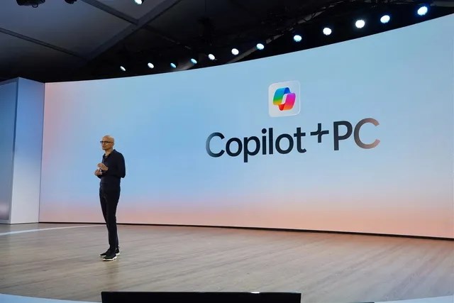 Microsoft, Copilot Plus PC markasını tanıttı: AI laptoplar yolda