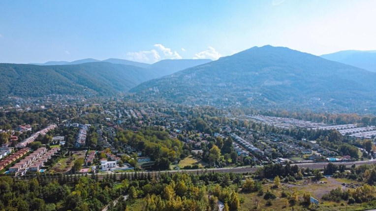 Sapanca’nın Doğal Güzelliklerini Keşfedin: Bungalov Tatili