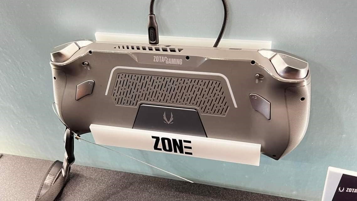 Ryzen 7 işlemcili ve OLED ekranlı el konsolu Zotac Zone tanıtıldı