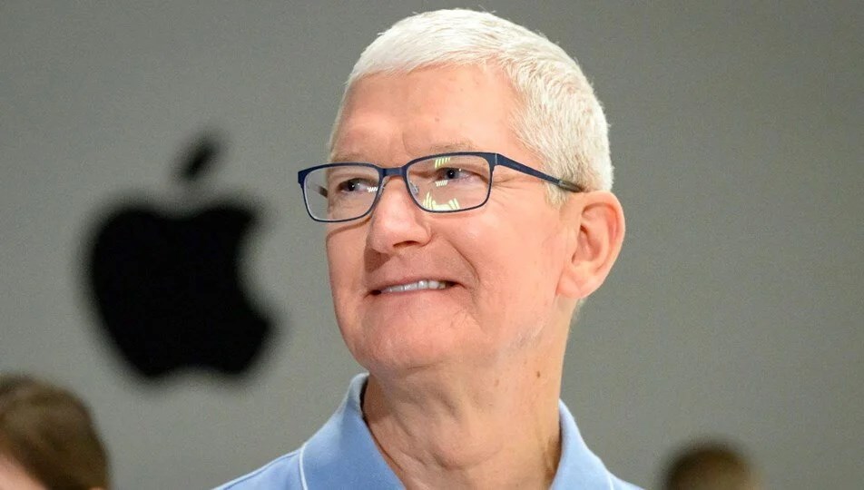Tim Cook: 'Apple Intelligence'ın hatasız olacağına söz veremem'