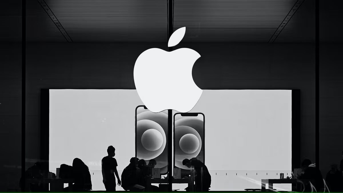 Apple, kadın çalışanlara düşük ücret ödemekle suçlanıyor