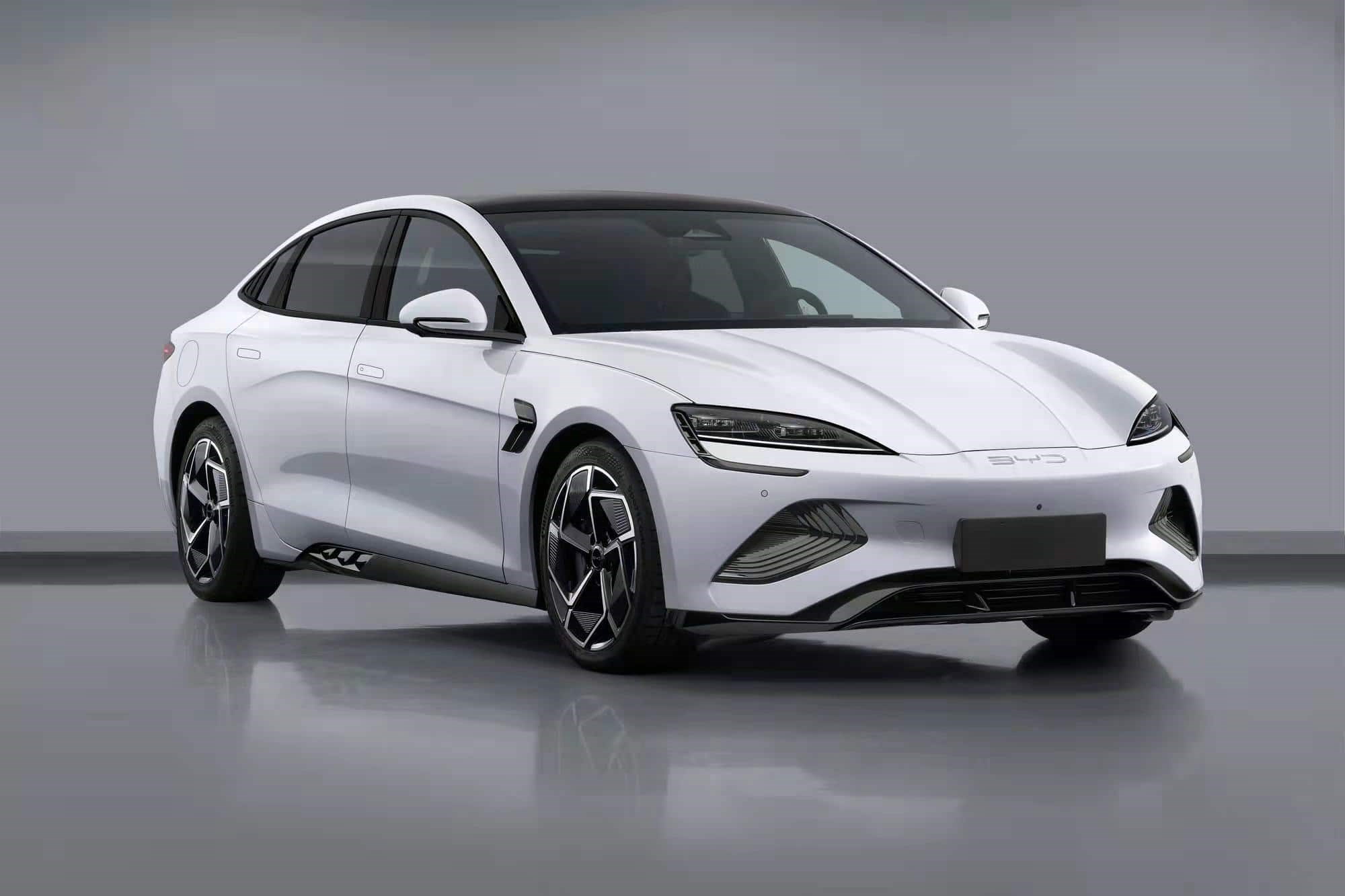 Çinli BYD adım adım mesafeyi kapatıyor: Tesla’nın ensesinde