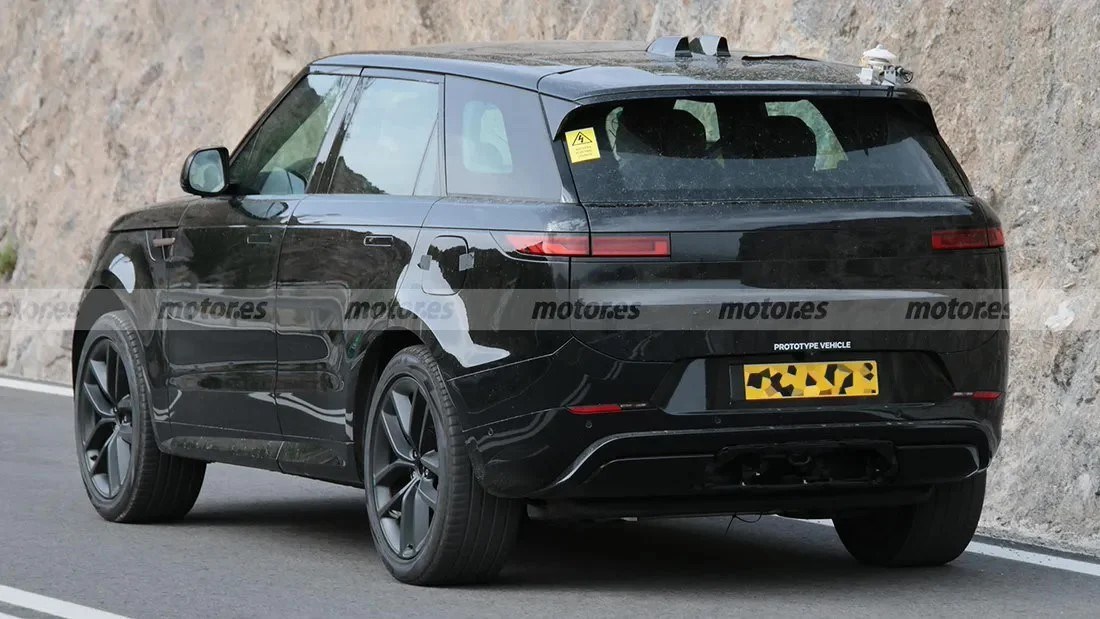 Range Rover Sport'un tasarımı sızdırıldı