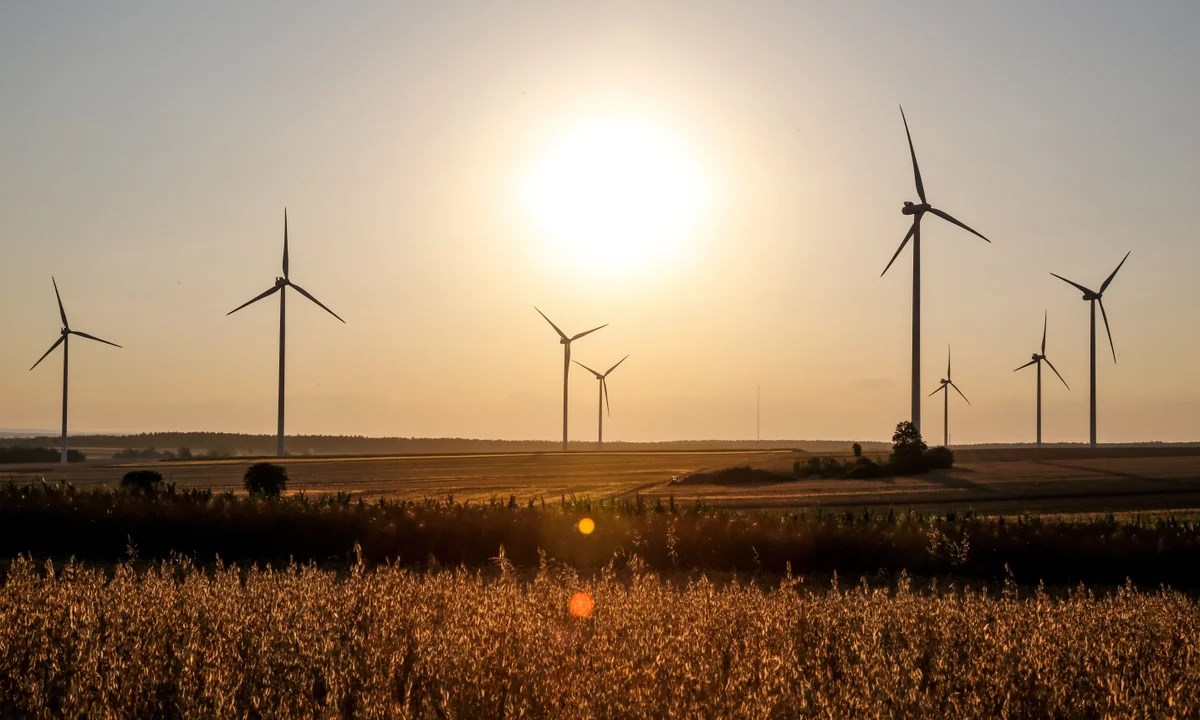 AB’de rüzgar ve güneş enerjisi ilk kez fosil yakıtları geçti